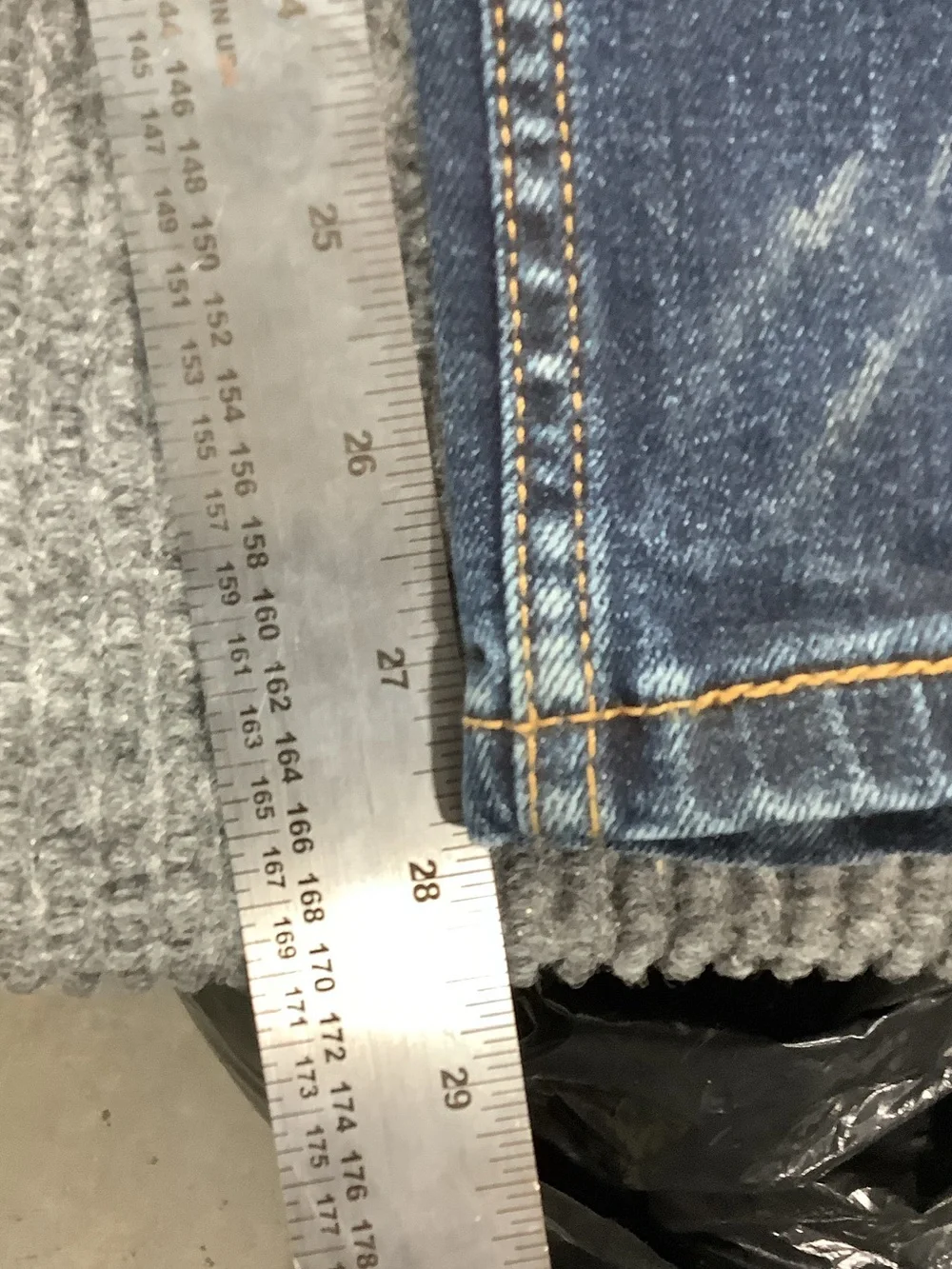 Men's Straight Fit Blue Denim Jeans - Timeless Casual Style